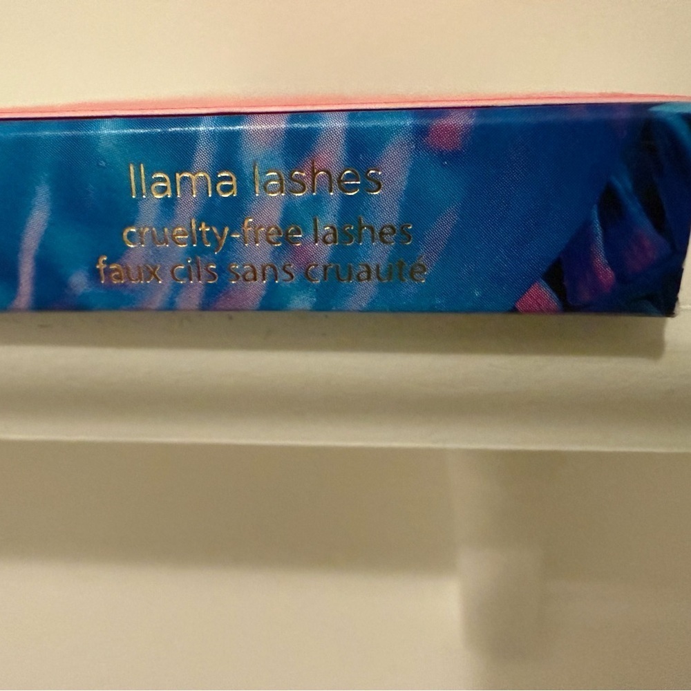 Tarte Llama Black Lashes - Picture 3 of 4